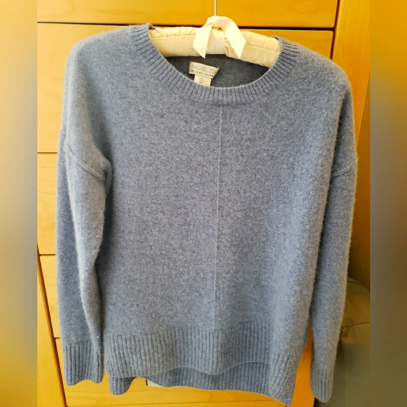 Rachel Zoe Sweaters - Rachel Zoe Blue Cashmere Sweater sz L split hem